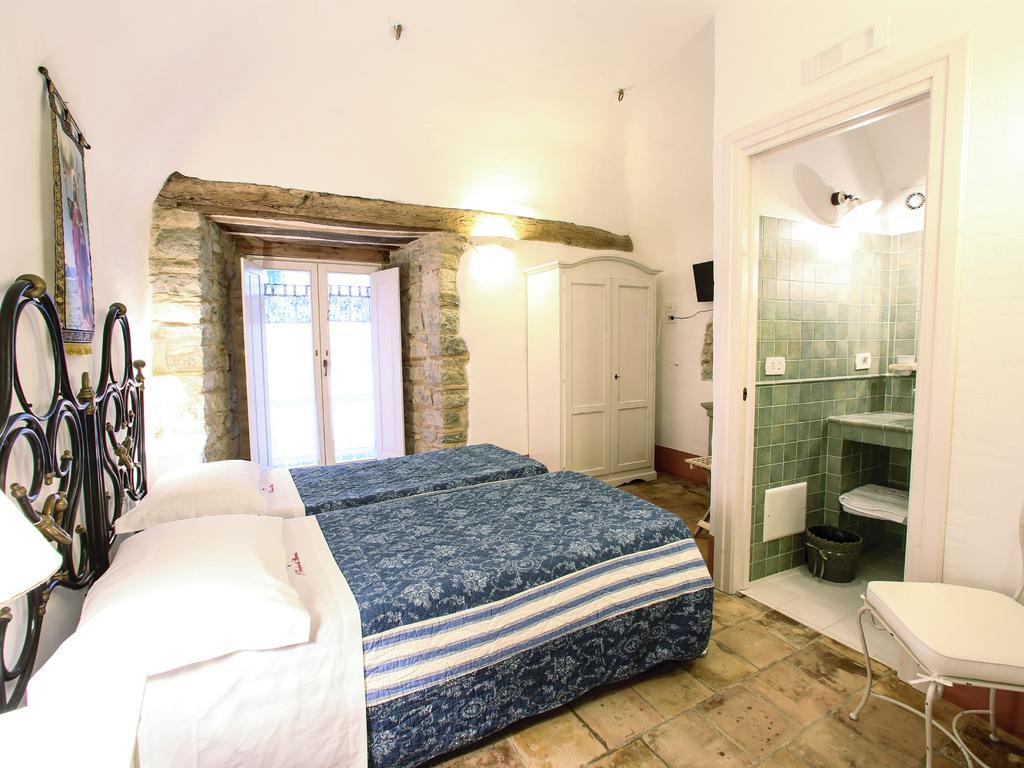 I Templari Di Alberona Hotel Szoba fotó