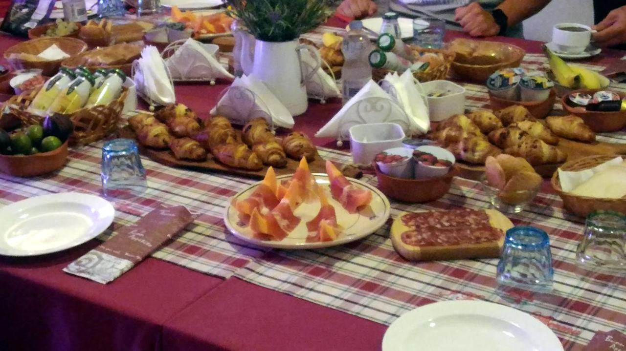 I Templari Di Alberona Hotel Kültér fotó